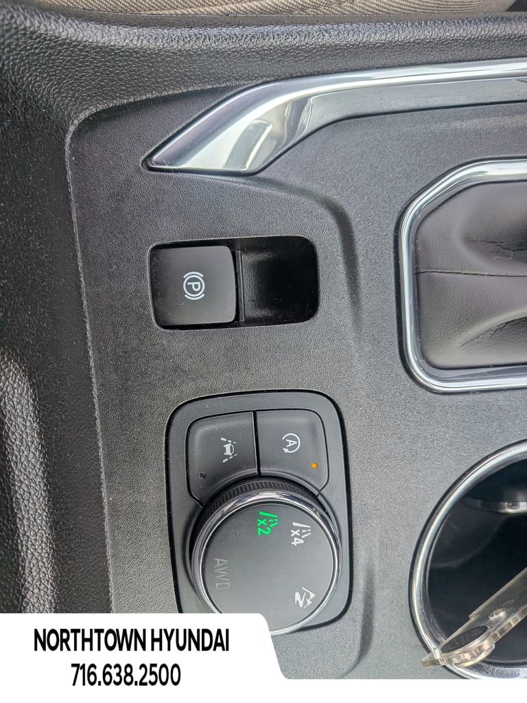 Used 2023 Chevrolet Traverse LS w/ Safety Package image 16