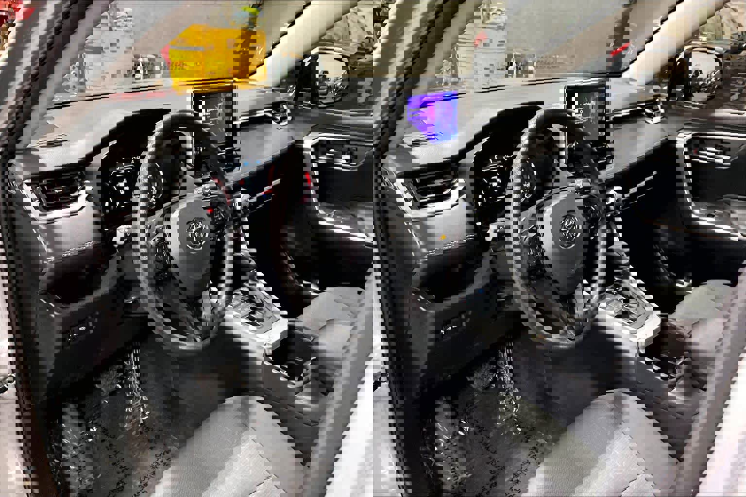 Used 2025 Toyota RAV4 XLE AWD/4WD image 18