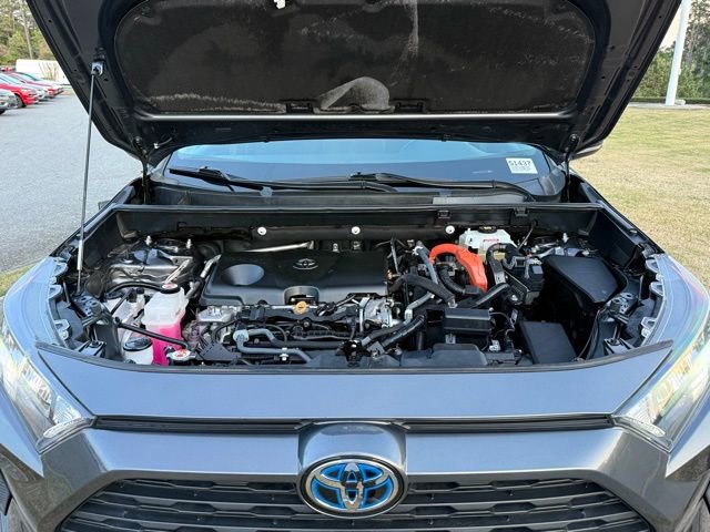 Used 2021 Toyota RAV4 LE AWD/4WD image 31