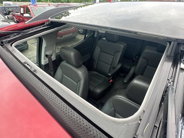 Used 2023 GMC Acadia SLT w/ LPO, Floor Liner Package FWD image 24
