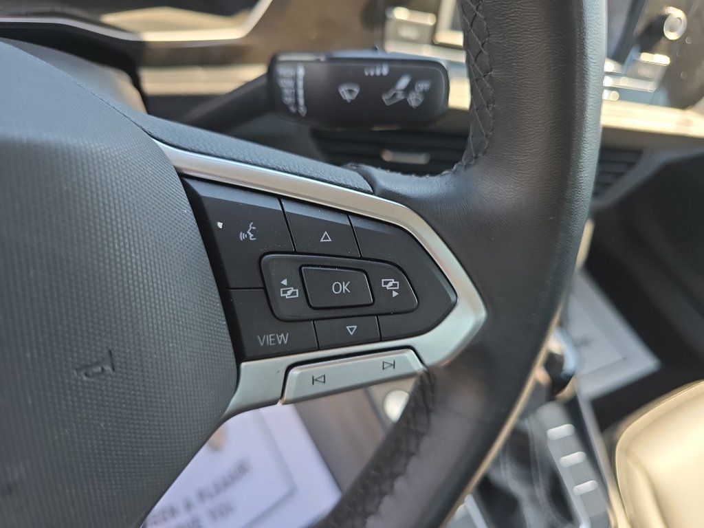 Used 2024 Volkswagen Jetta SE w/ Panoramic Sunroof Package FWD image 22