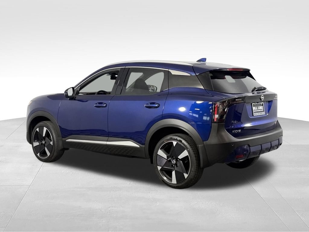 Used 2025 Nissan Kicks SR FWD image 6