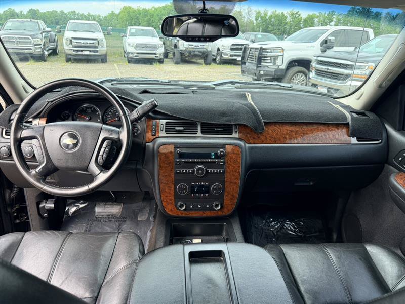 Used 2008 Chevrolet Silverado 3500 LTZ w/ Suspension Package, Off-Road AWD/4WD image 26
