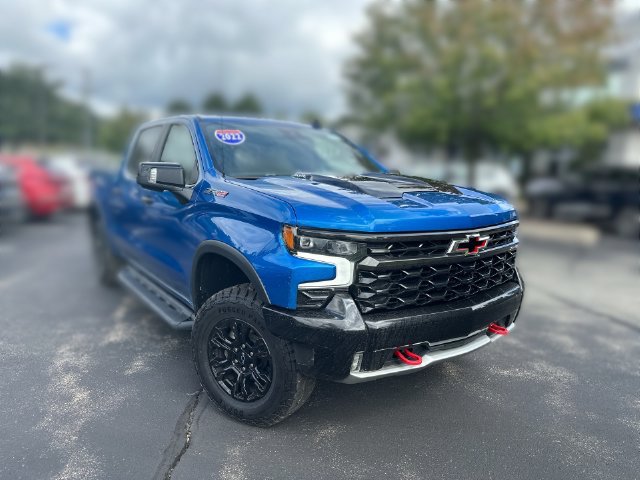 Used 2022 Chevrolet Silverado 1500 ZR2 w/ Technology Package AWD/4WD image 11