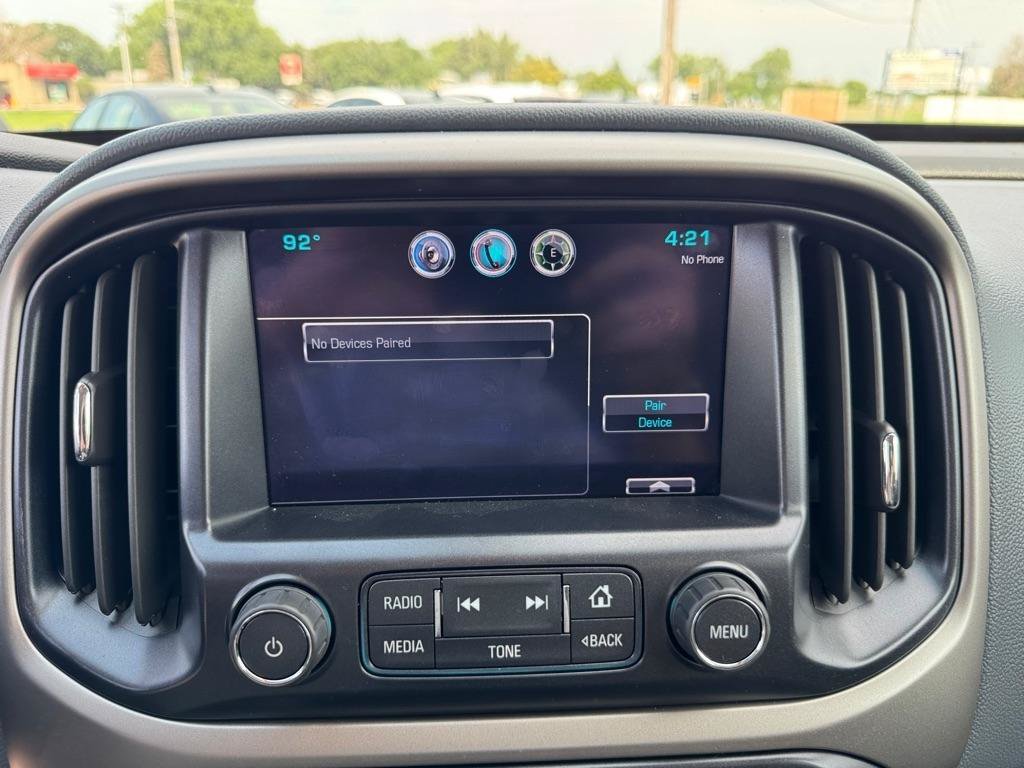 Used 2015 Chevrolet Colorado Z71 AWD/4WD image 38