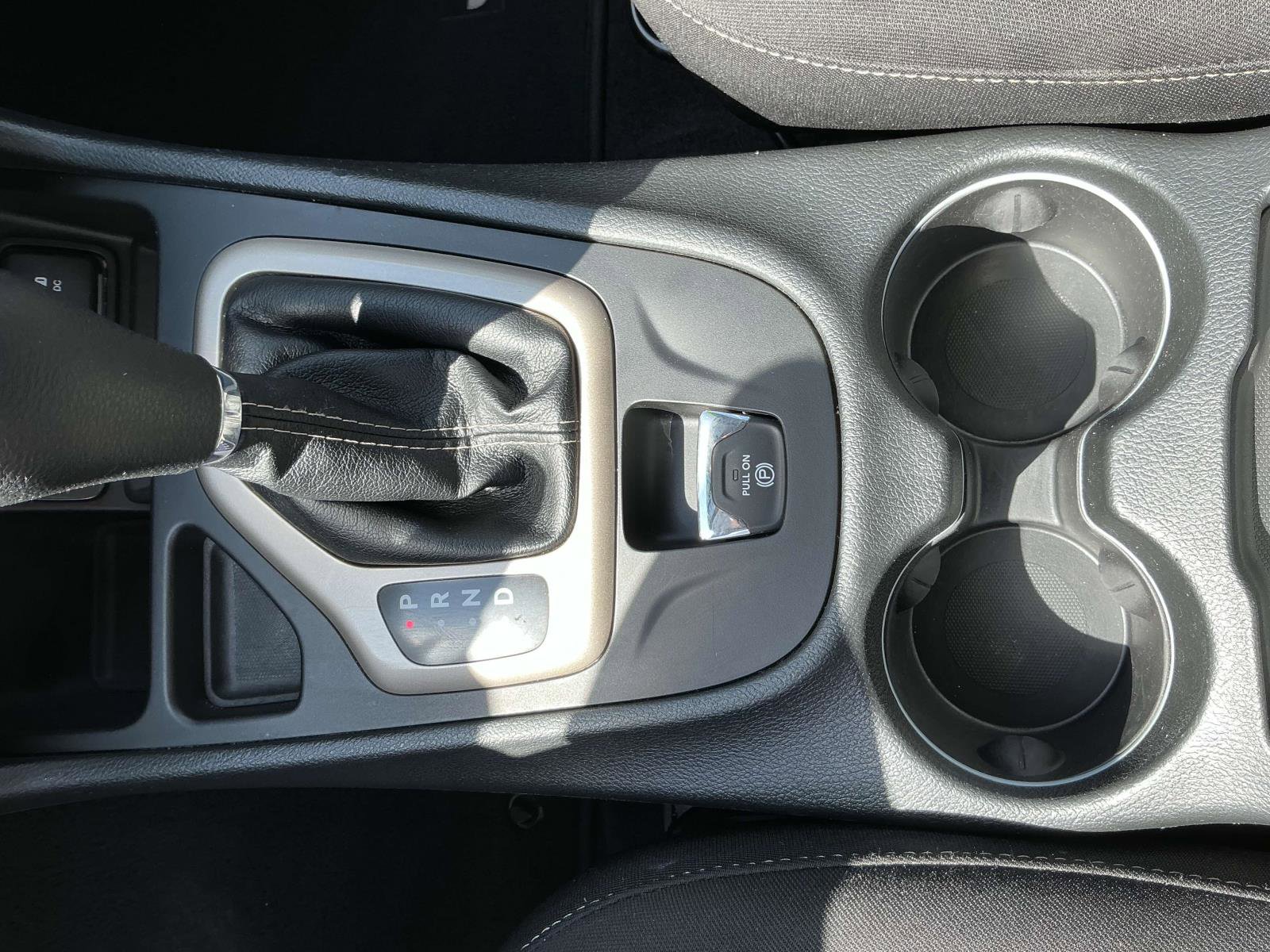 Used 2018 Jeep Cherokee Latitude image 14