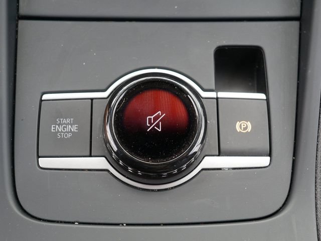 Certified 2025 Volkswagen Tiguan SE AWD/4WD image 33