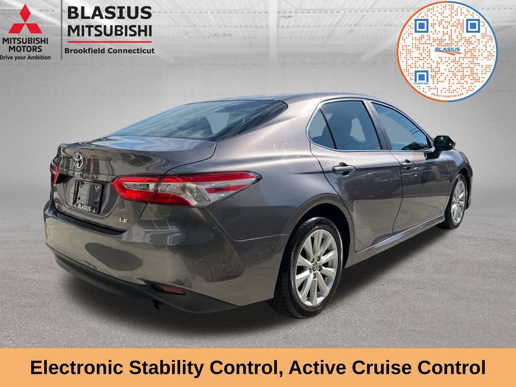 Used 2018 Toyota Camry LE FWD image 7