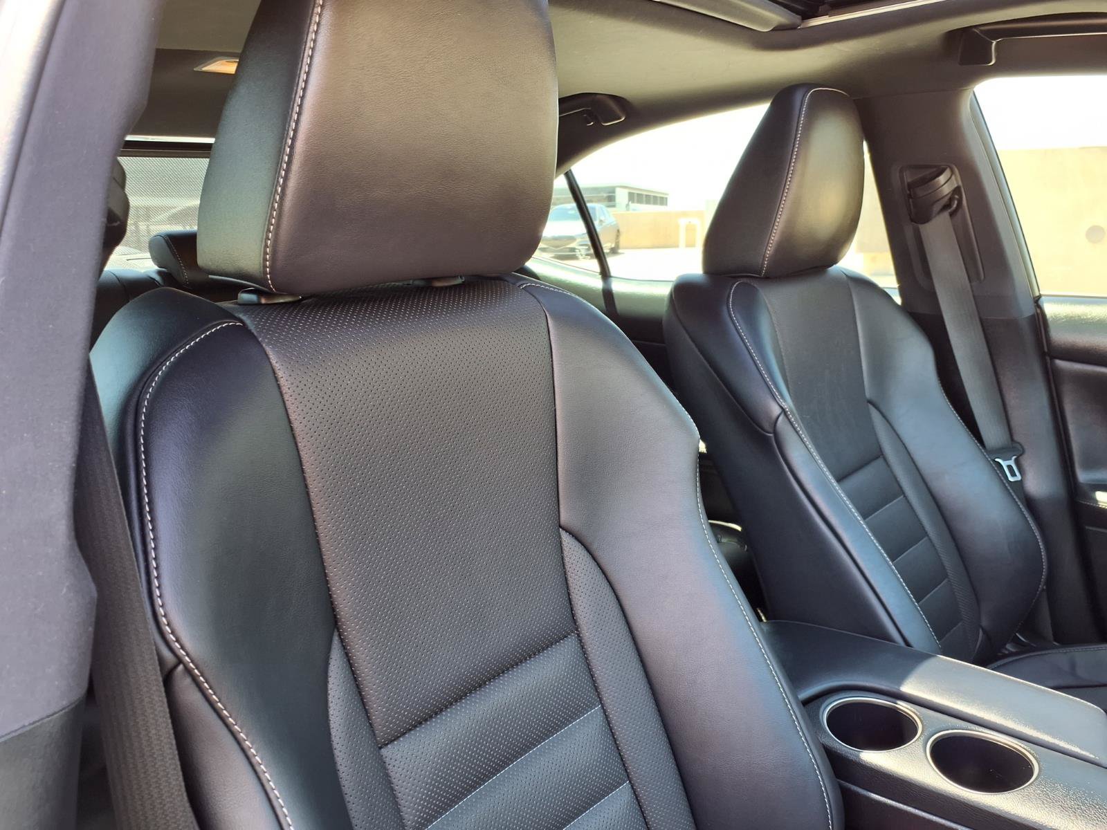 Used 2015 Lexus IS 350 w/ F-Sport Package RWD image 12