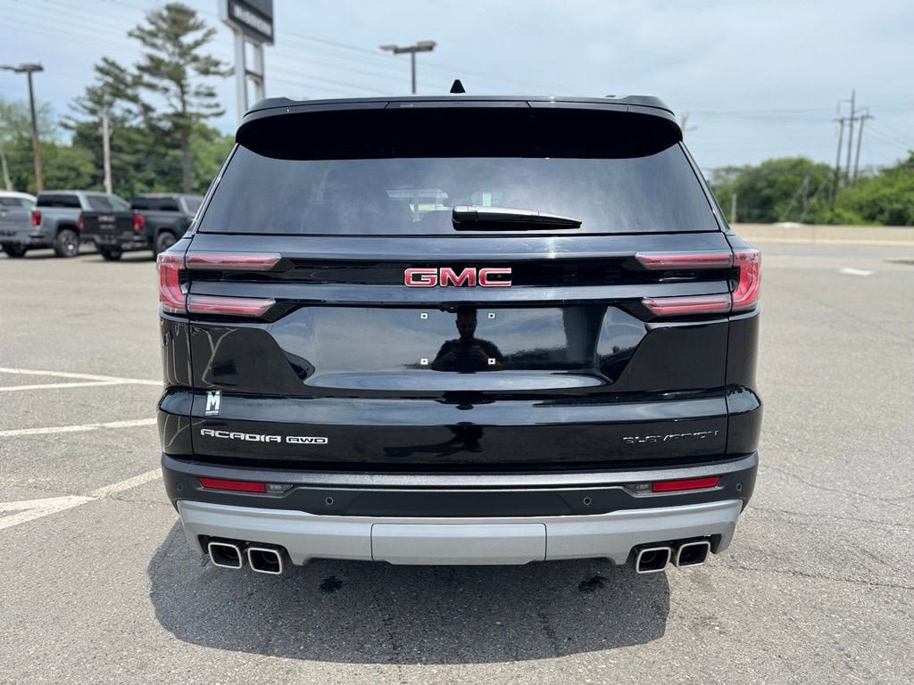 Used 2025 GMC Acadia Elevation w/ Elevation Premium Package AWD/4WD image 6