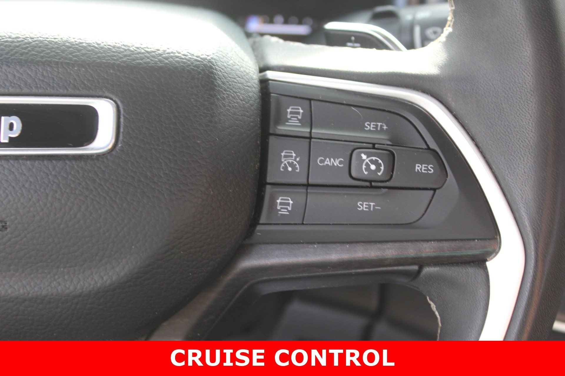 Used 2022 Jeep Grand Cherokee Limited 4xe w/ Luxury Tech Group II AWD/4WD image 17