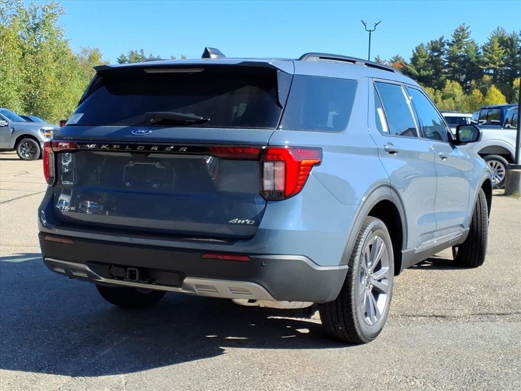 New 2025 Ford Explorer Active image 5