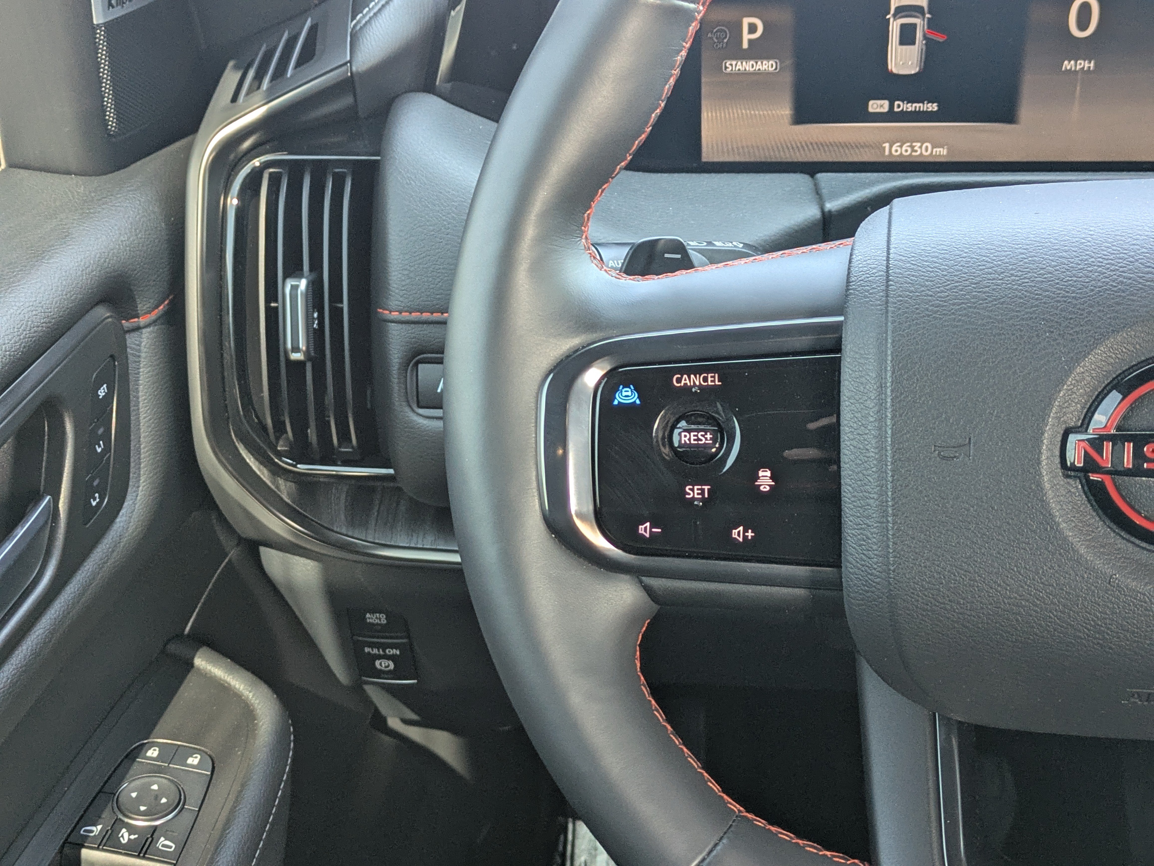 Used 2025 Nissan Armada PRO-4X w/ Pro-4X Premium Package AWD/4WD image 24