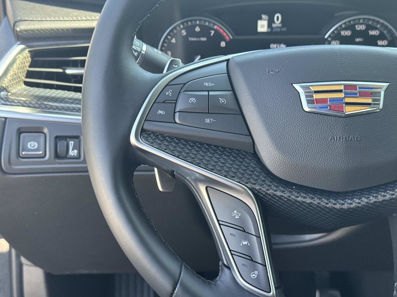 Used 2025 Cadillac XT5 Sportv AWD/4WD image 17