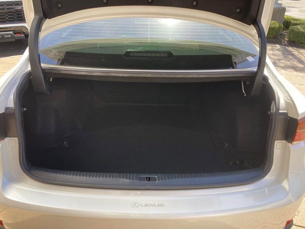 Used 2020 Lexus IS 300 w/ Accessory Package 2 RWD image 8