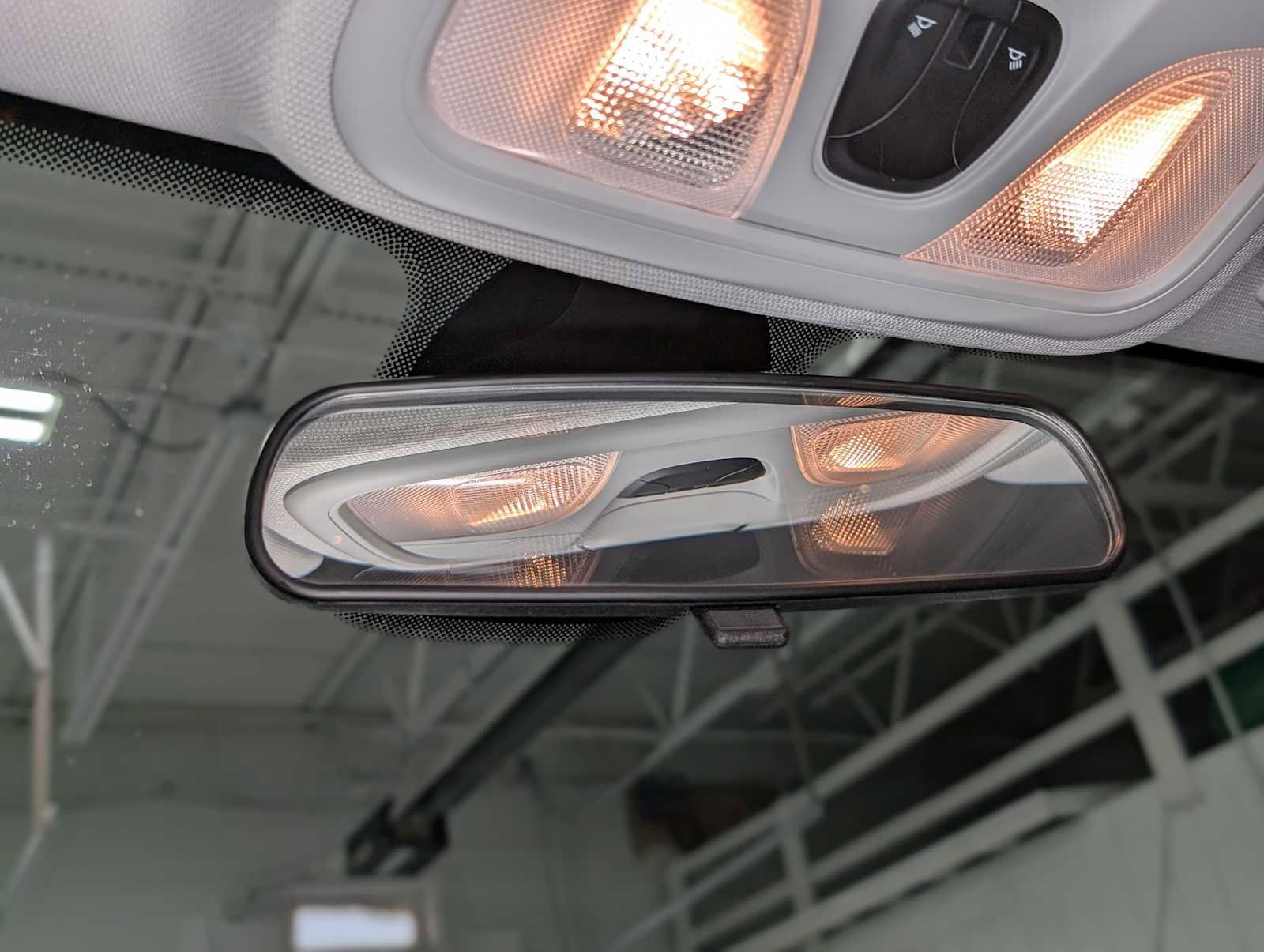 Used 2020 Jeep Cherokee Latitude Plus w/ Cold Weather Group image 30