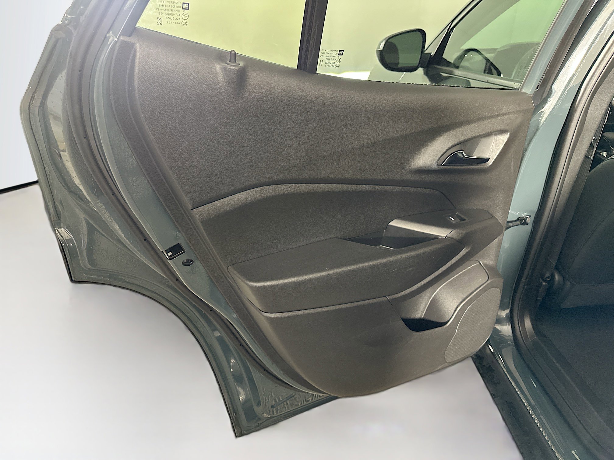 Used 2025 Chevrolet Trax LT image 25