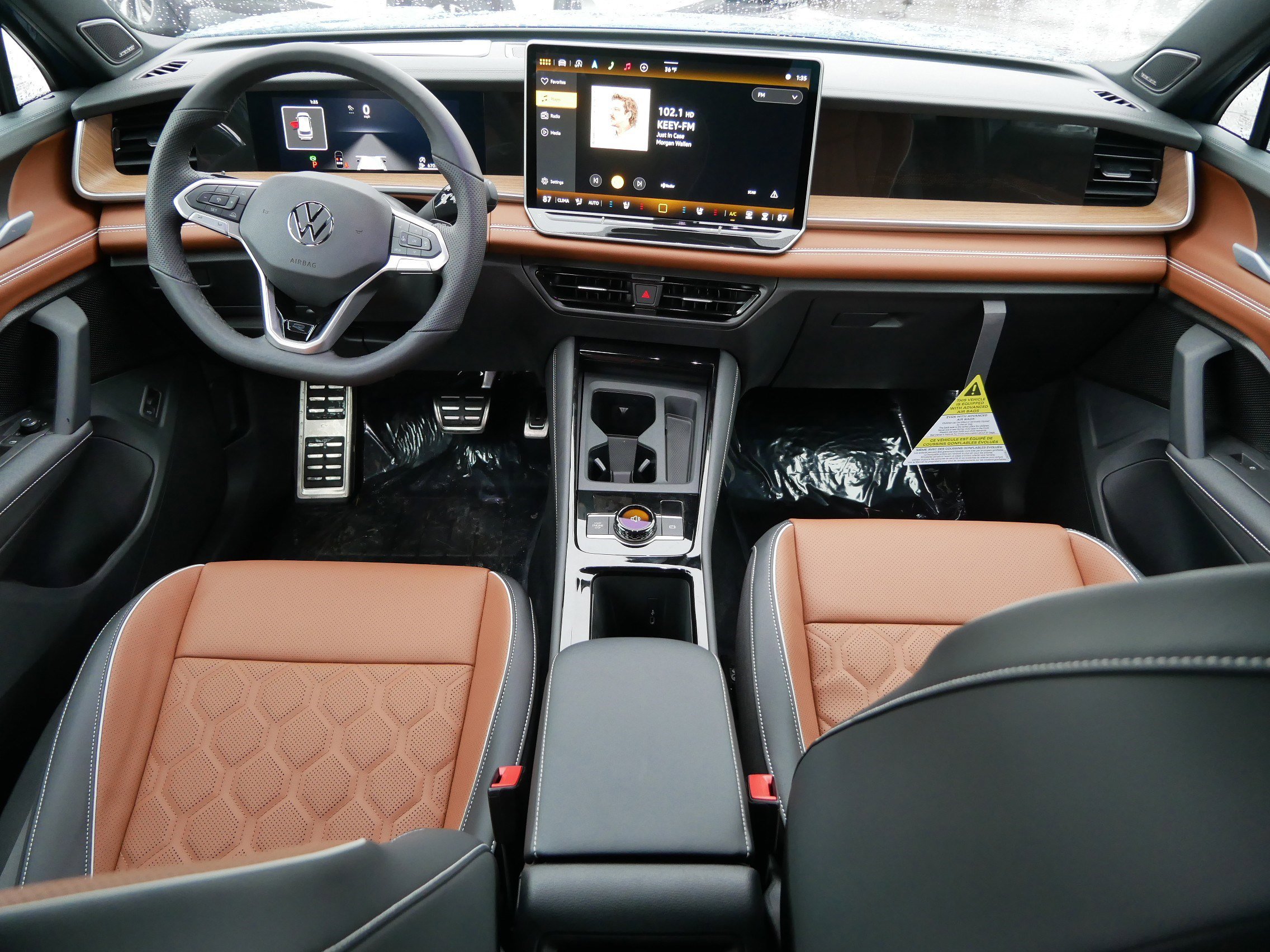 New 2026 Volkswagen Tiguan SEL R-Line image 7