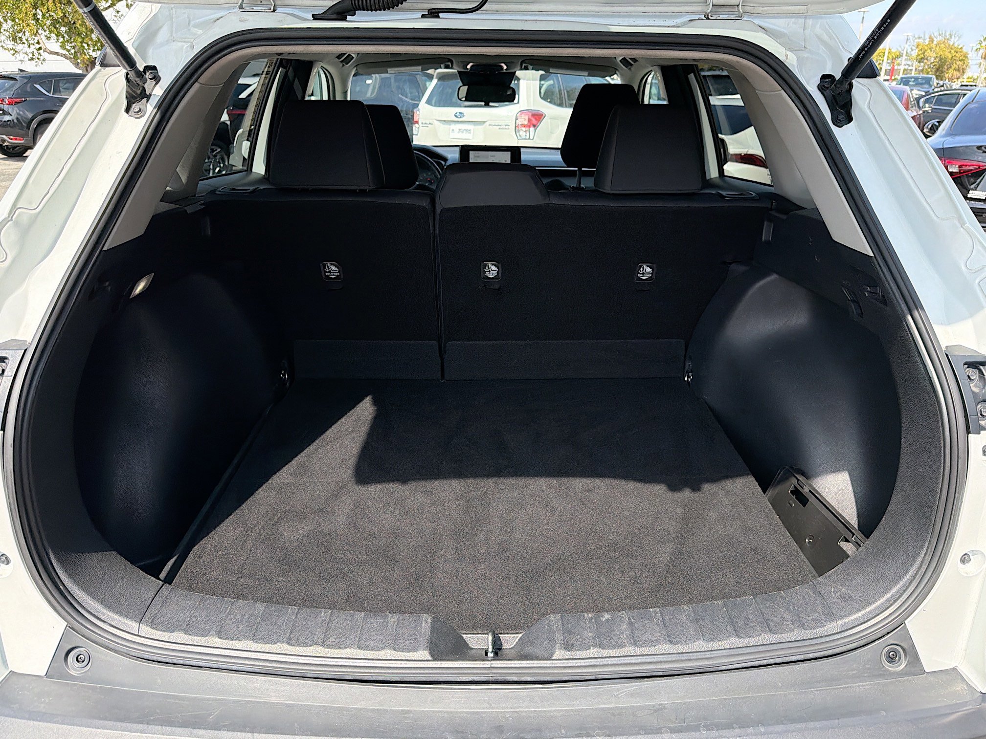 Used 2023 Toyota Corolla Cross LE image 12