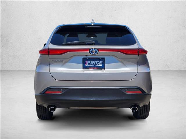 Used 2023 Toyota Venza LE AWD/4WD image 7