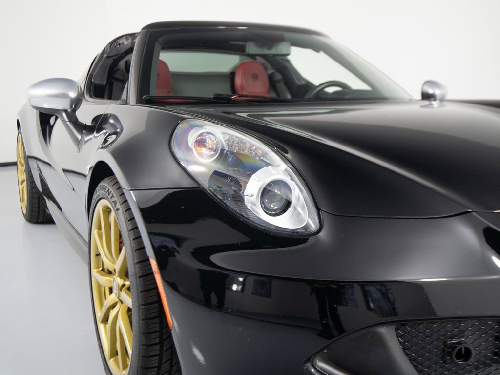 Used 2016 Alfa Romeo 4C Spider image 32