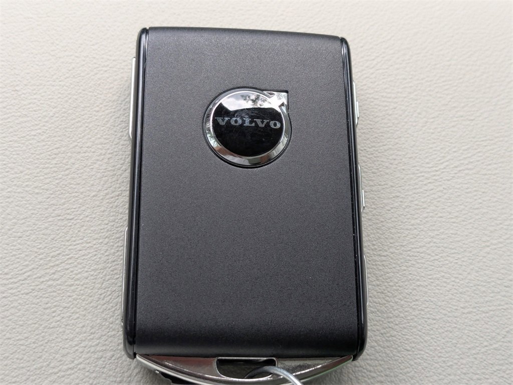 New 2026 Volvo XC60 T8 Ultra w/ Protection Package Premier image 32