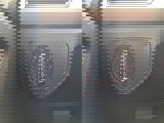 Used 2022 Volkswagen Atlas SE image 28