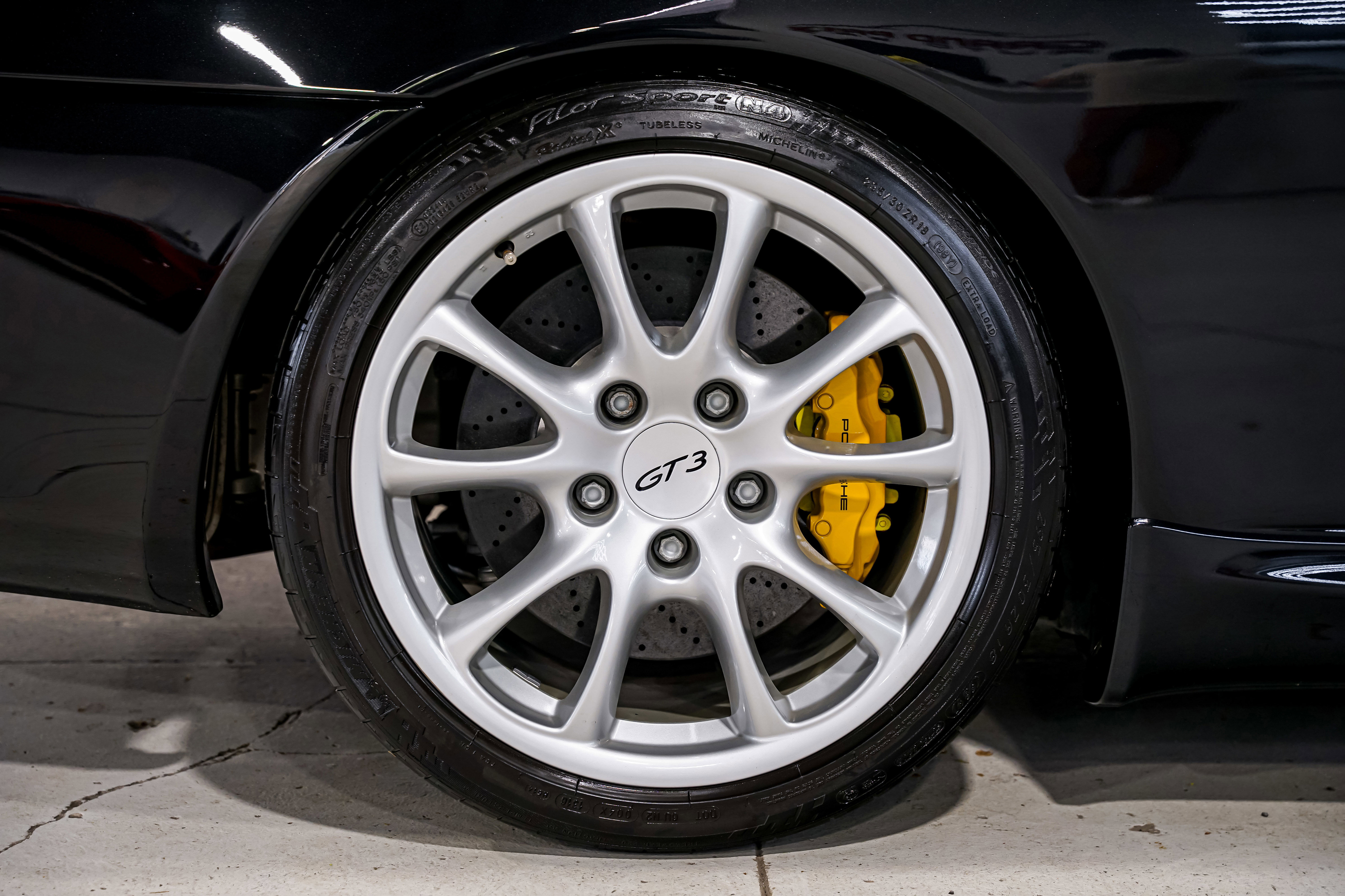 Used 2004 Porsche 911 GT3 image 59