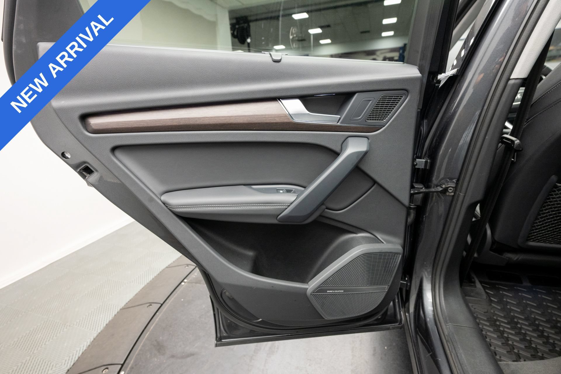 Used 2023 Audi Q5 2.0T Prestige AWD/4WD image 32