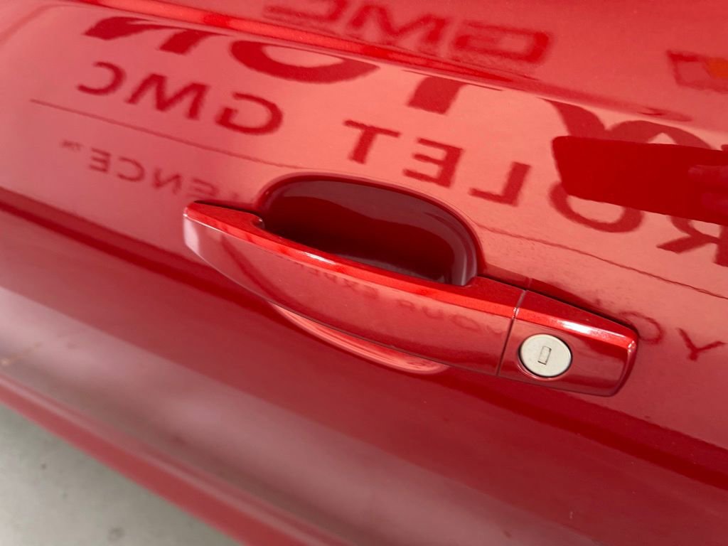 Used 2015 Chevrolet Camaro LT image 13