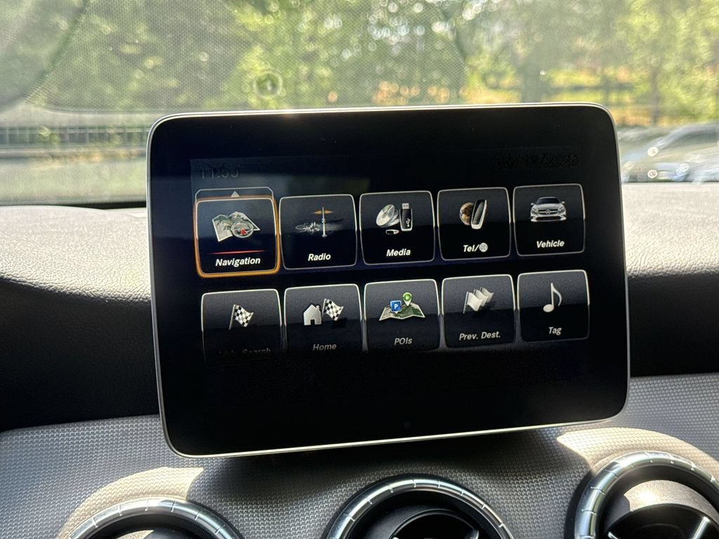 Used 2019 Mercedes-Benz CLA 250 image 19