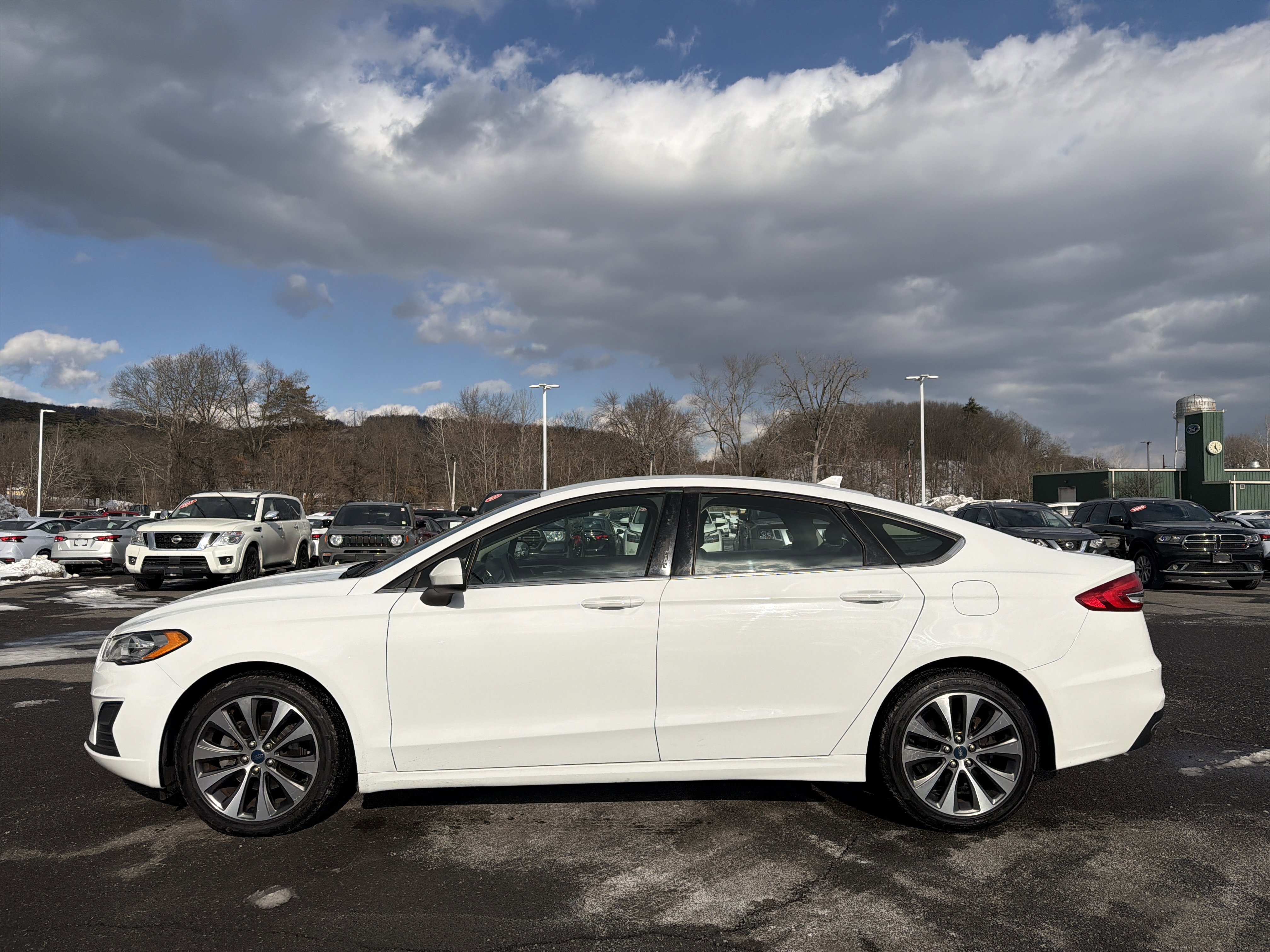 Used 2019 Ford Fusion SE image 8
