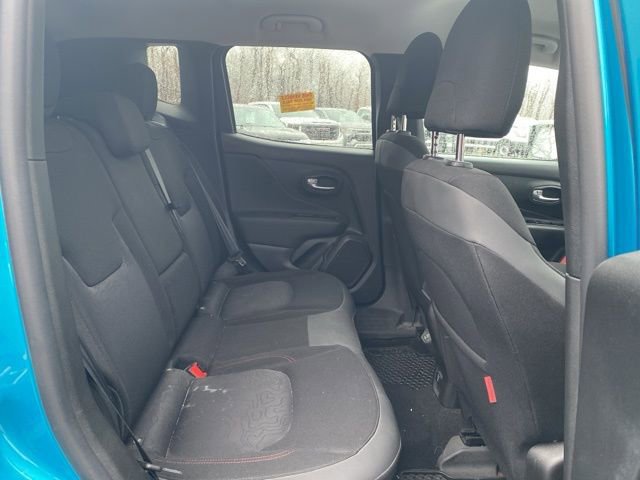 Used 2020 Jeep Renegade Trailhawk w/ Cold Weather Group image 10