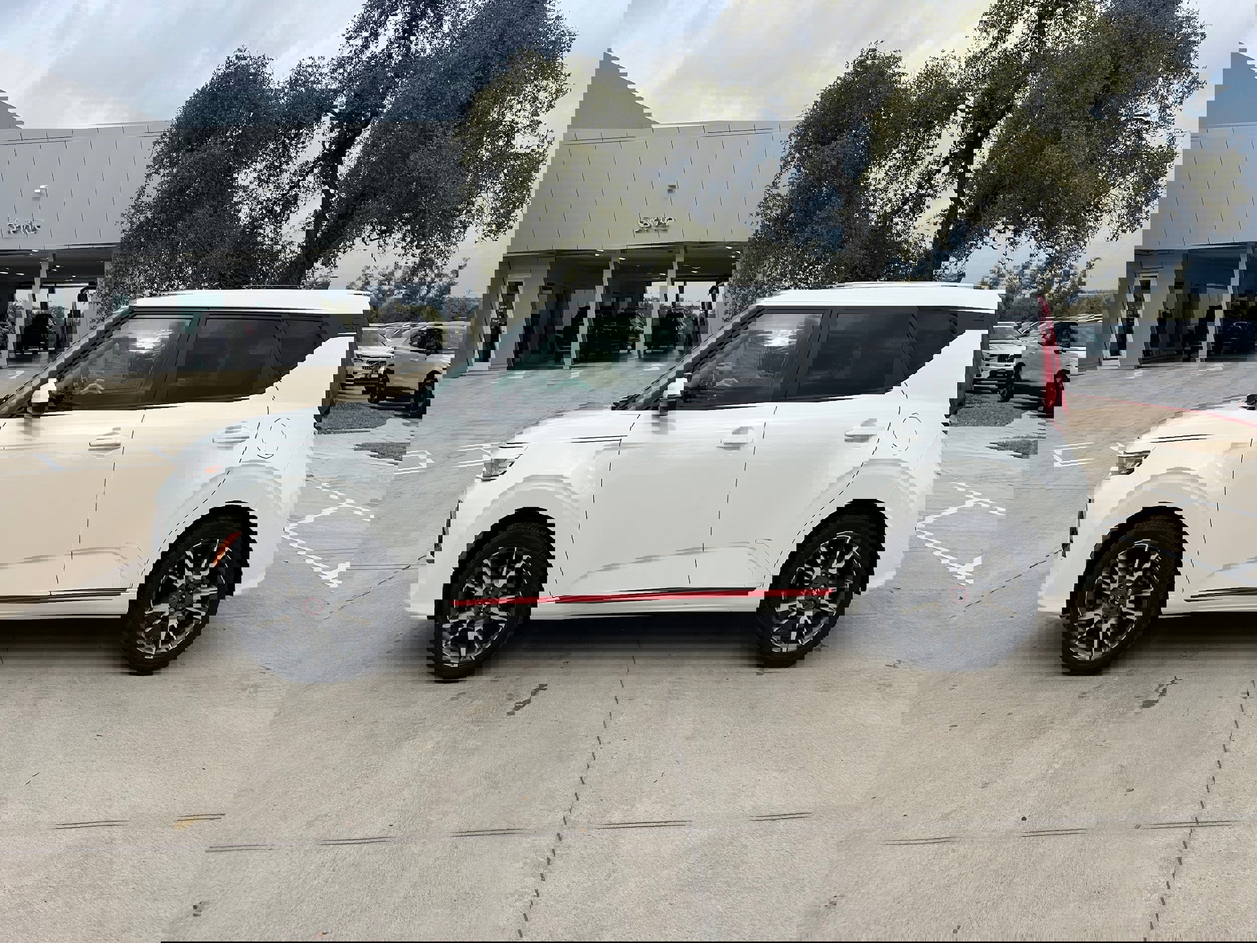 Used 2021 Kia Soul GT-Line image 3