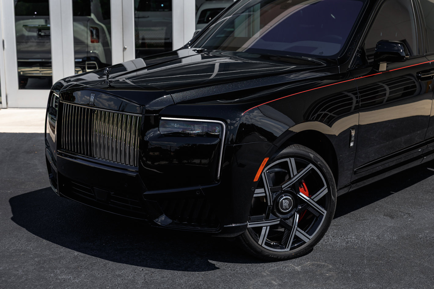Used 2025 Rolls-Royce Cullinan Black Badge image 3