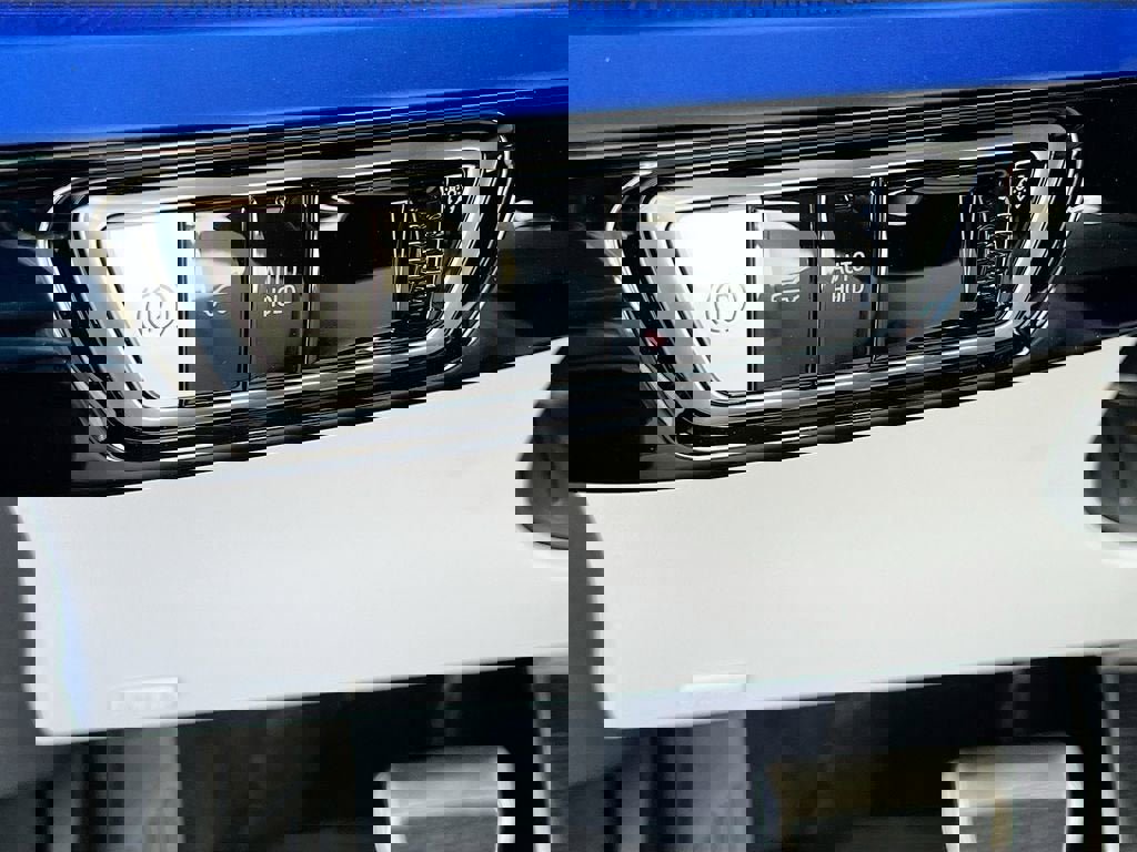 New 2026 Cadillac Optiq Sport 1 w/ LPO, Floor Liner Package image 16