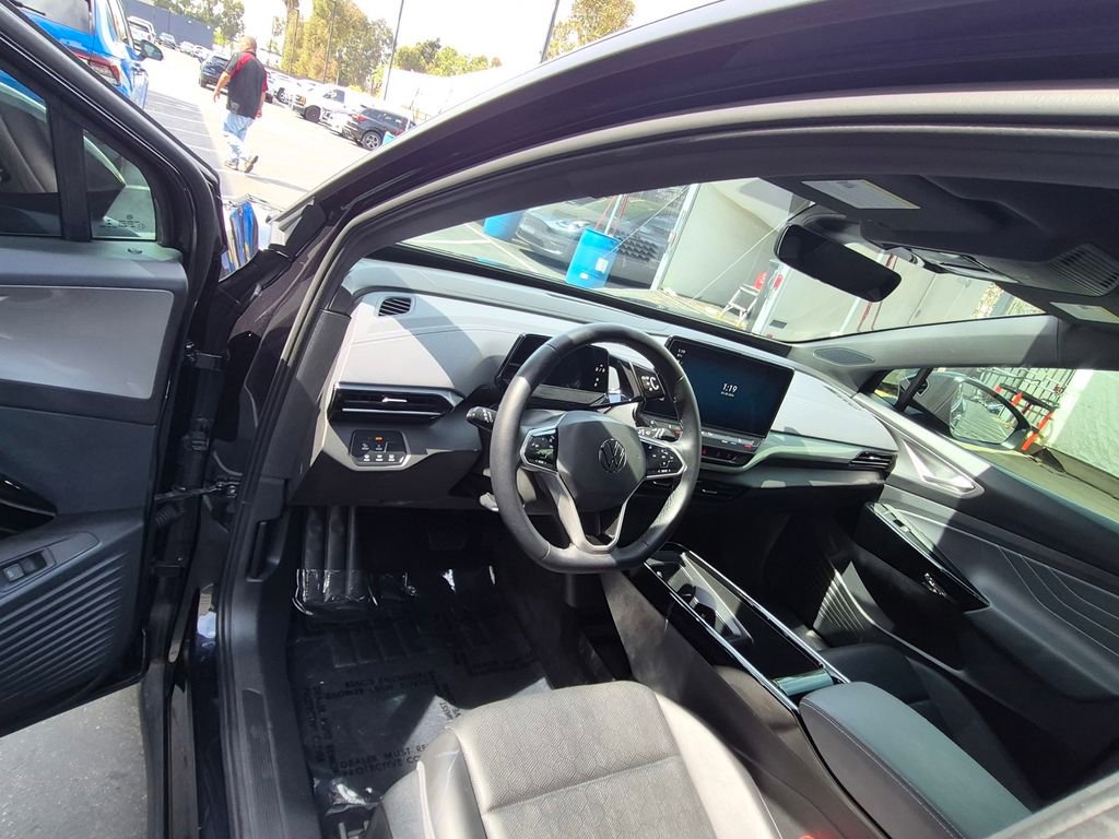 Used 2023 Volkswagen ID.4 Pro S image 30