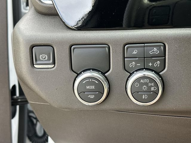 Used 2026 GMC Sierra 1500 SLT RWD image 17