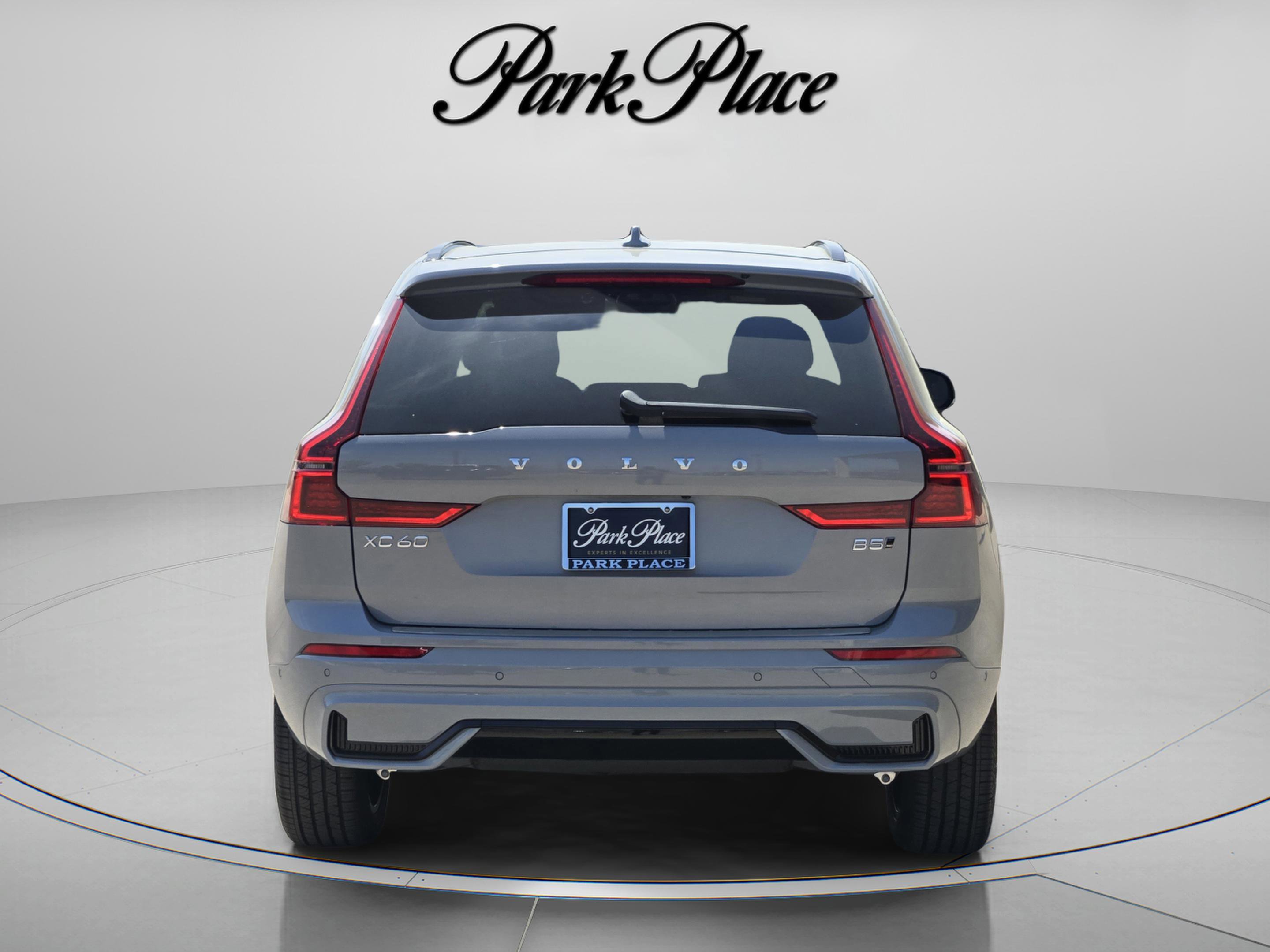 New 2026 Volvo XC60 B5 Plus w/ Protection Package Premier image 4