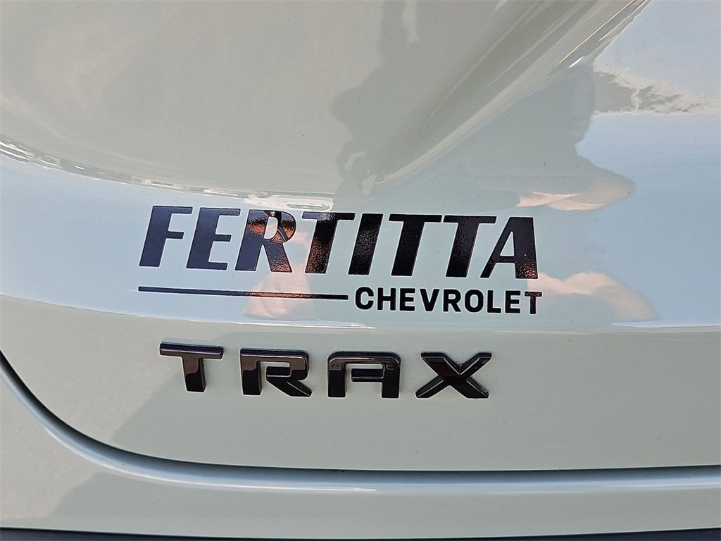 Used 2024 Chevrolet Trax RS w/ Driver Confidence Package image 30