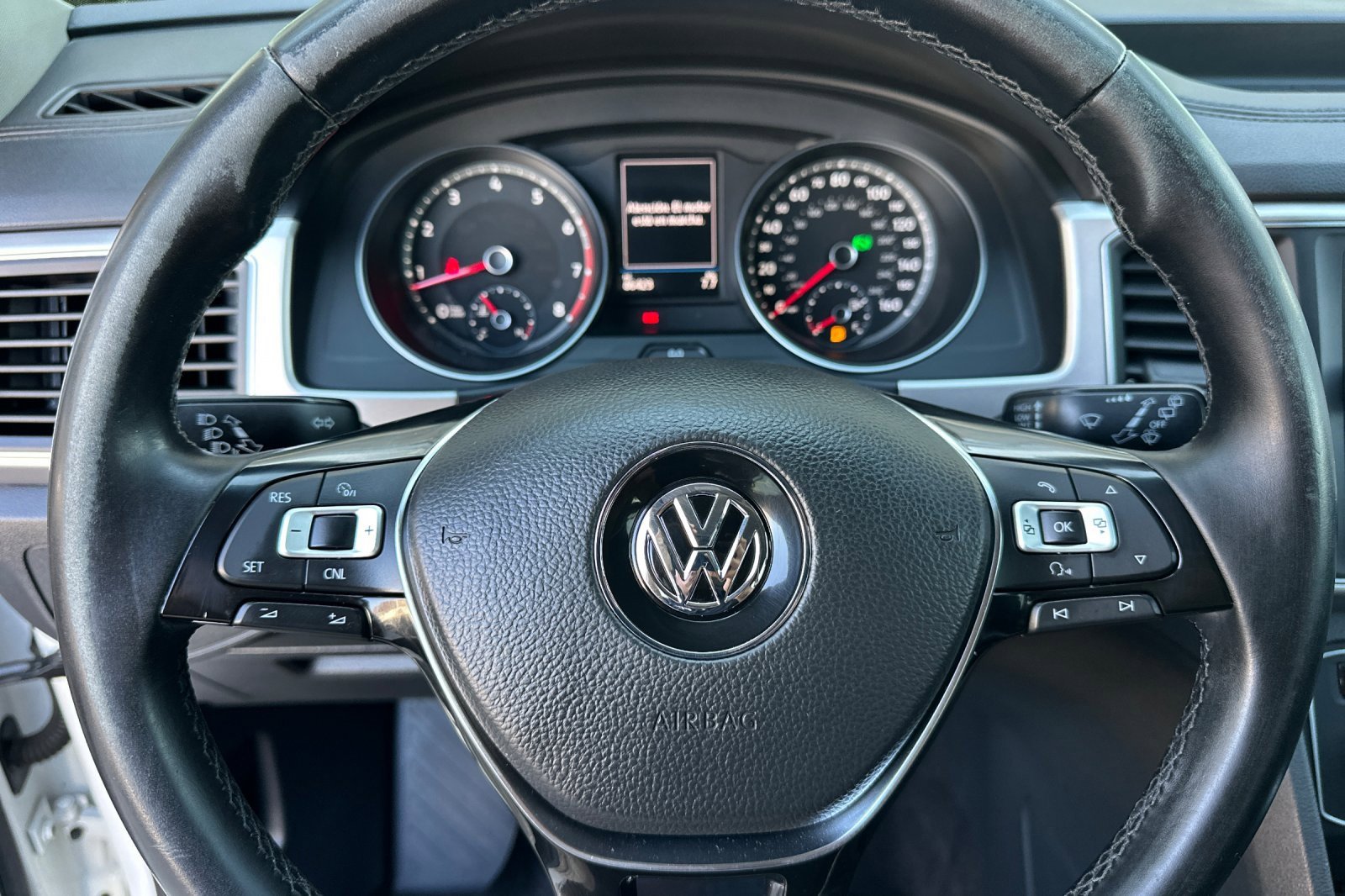 Used 2018 Volkswagen Atlas SE image 24