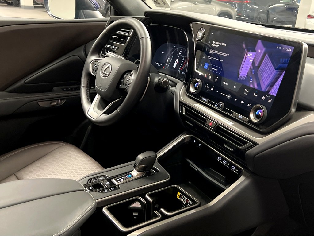 Used 2025 Lexus TX 350 AWD image 33