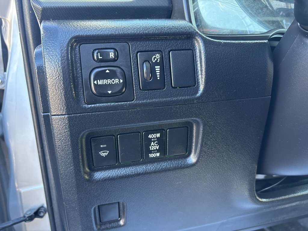 Used 2018 Toyota 4Runner SR5 image 17