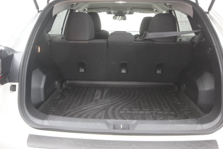 Used 2024 Subaru Crosstrek 2.0i Premium image 5