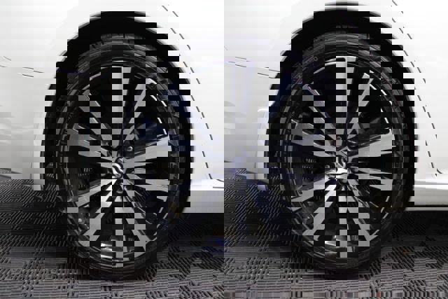 Used 2020 Nissan Altima 2.5 SR w/ Premium Package image 5