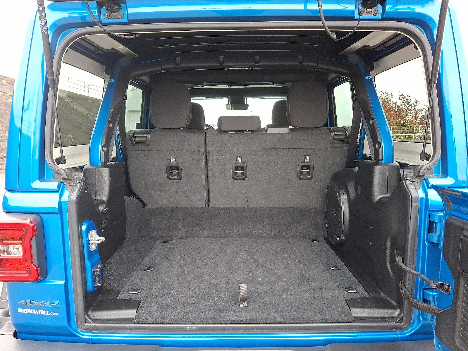 Used 2023 Jeep Wrangler Unlimited Rubicon 4xe w/ Safety Group image 30