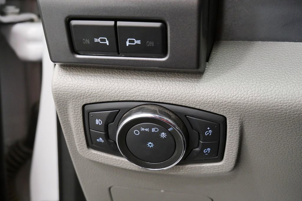 Used 2021 Ford F250 XLT w/ XLT Premium Package image 32