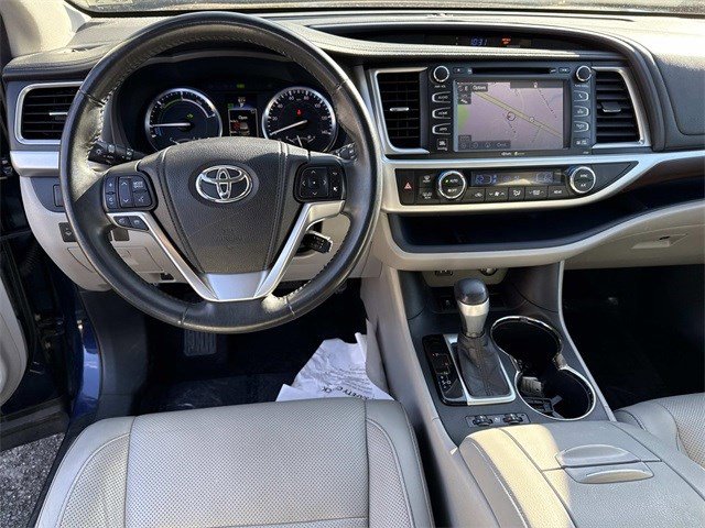 Used 2015 Toyota Highlander Limited image 18