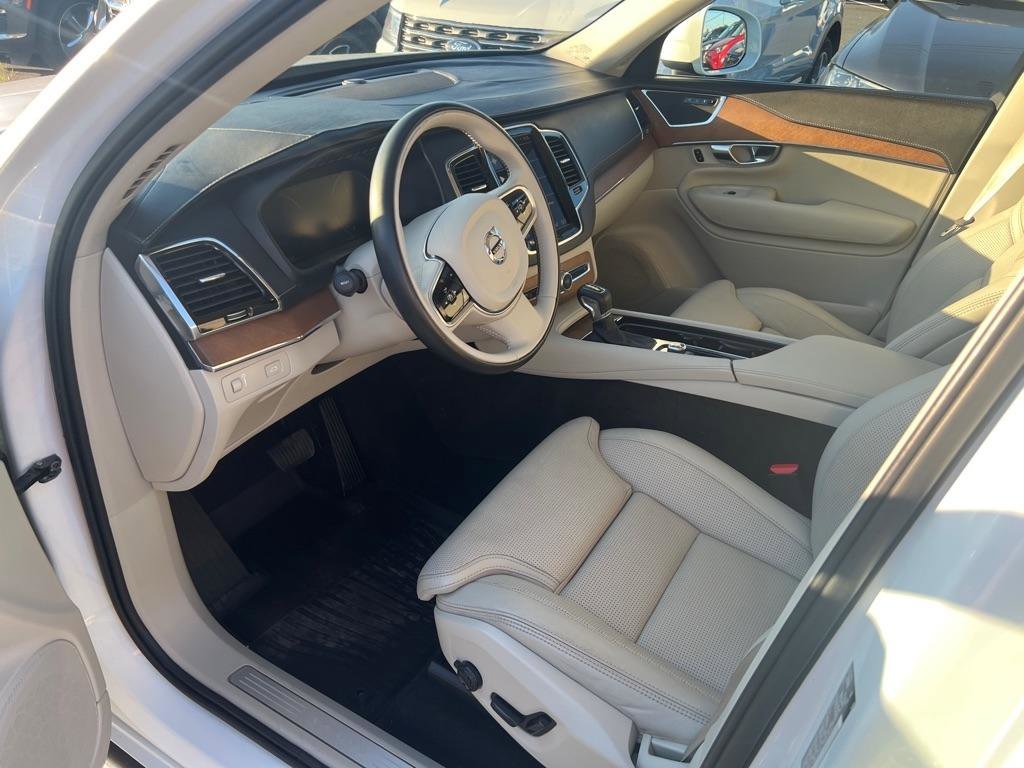 Used 2017 Volvo XC90 T6 Inscription w/ Vision Package AWD/4WD image 11