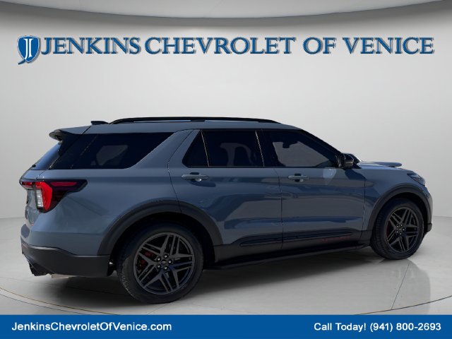 Used 2025 Ford Explorer ST w/ Sun And Sound Package RWD image 4